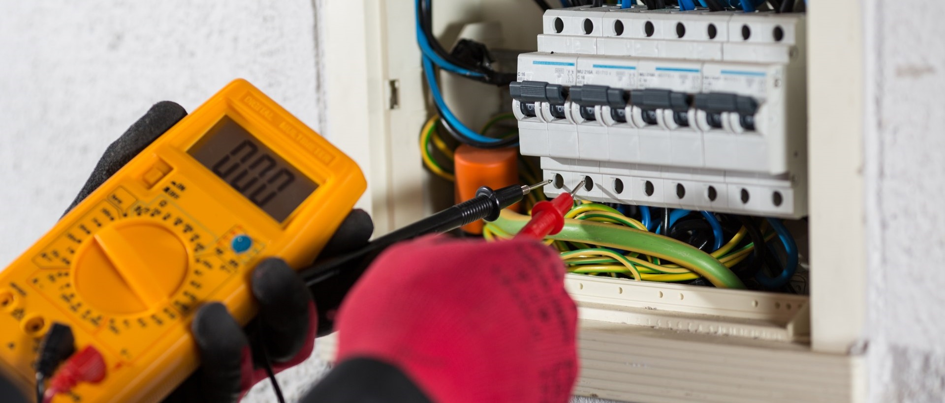 Electricians WD25